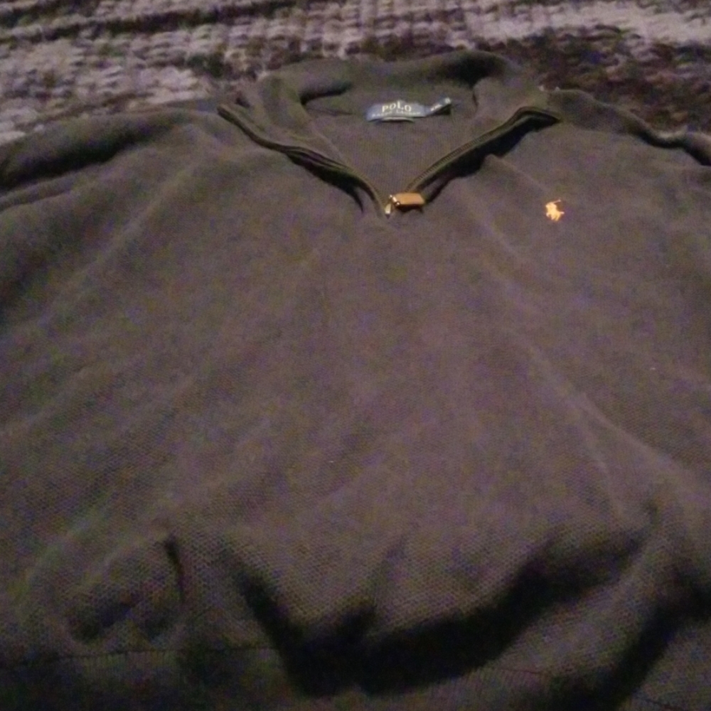 Sweater - Picture 4 of 4